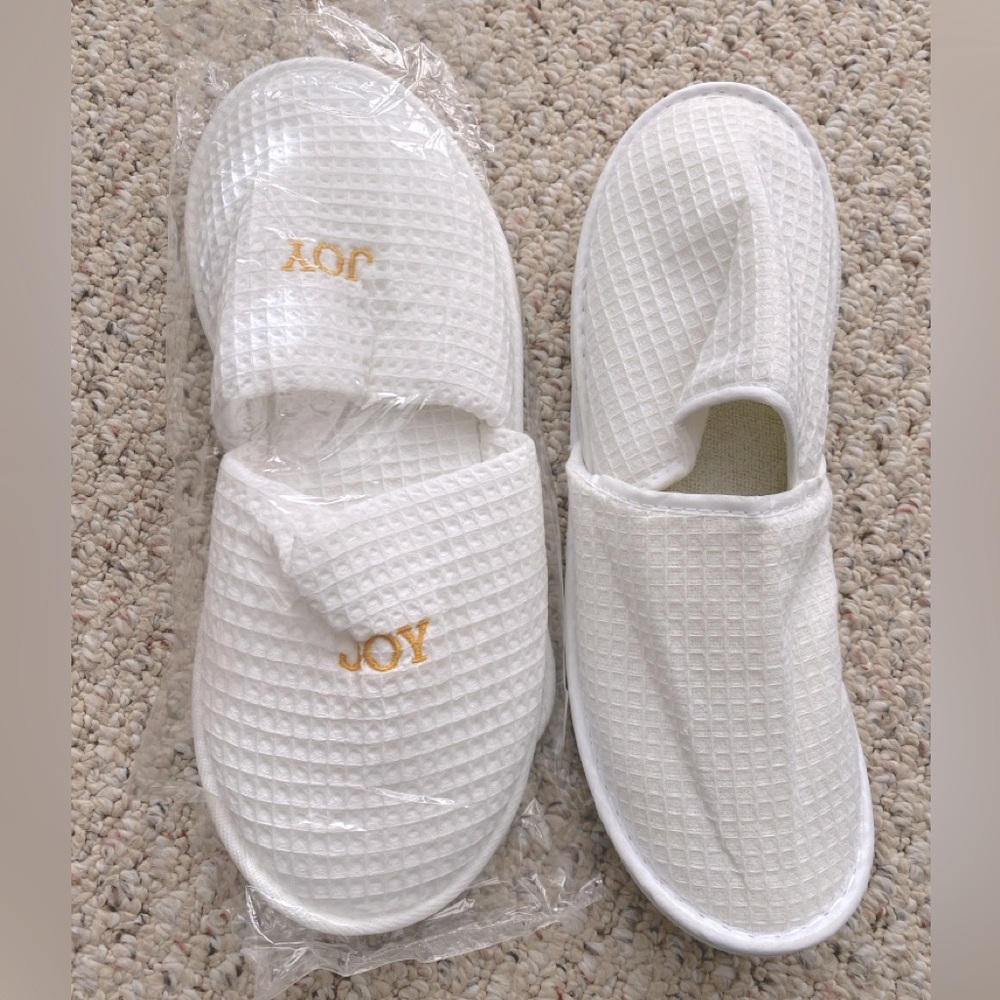 Luxury Spa Slippers, White Waffle Weave, 2 pairs, Unisex
